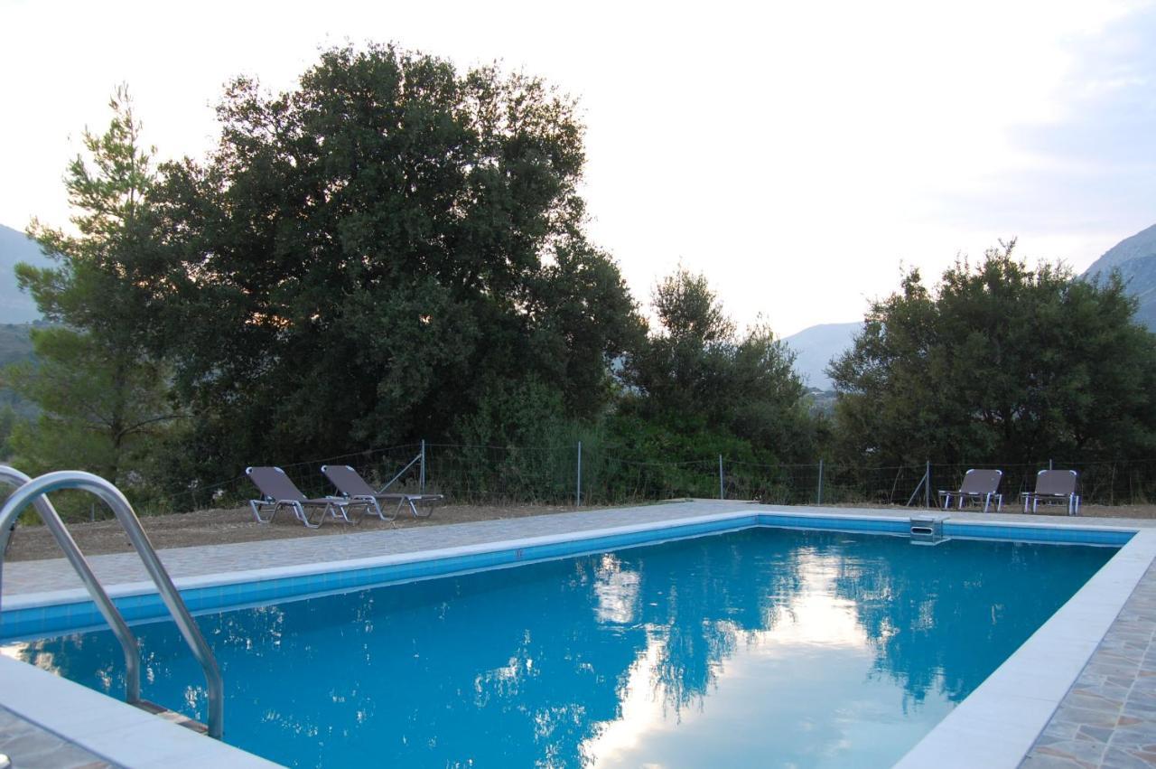 Blue Lagoon Villas Poros  Exterior foto